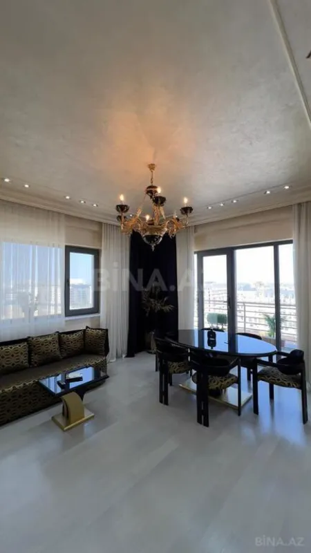 Satılır 3 otaqlı mənzil 120 m²