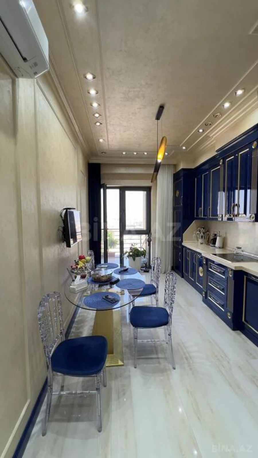 Satılır 3 otaqlı mənzil 120 m²