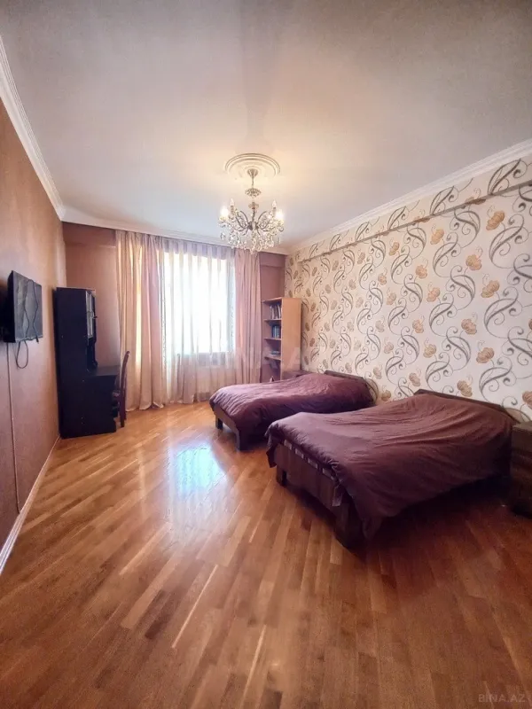Satılır 3 otaqlı mənzil 120 m²