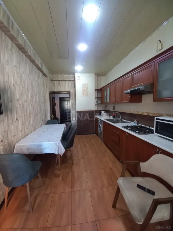 Satılır 3 otaqlı mənzil 120 m²