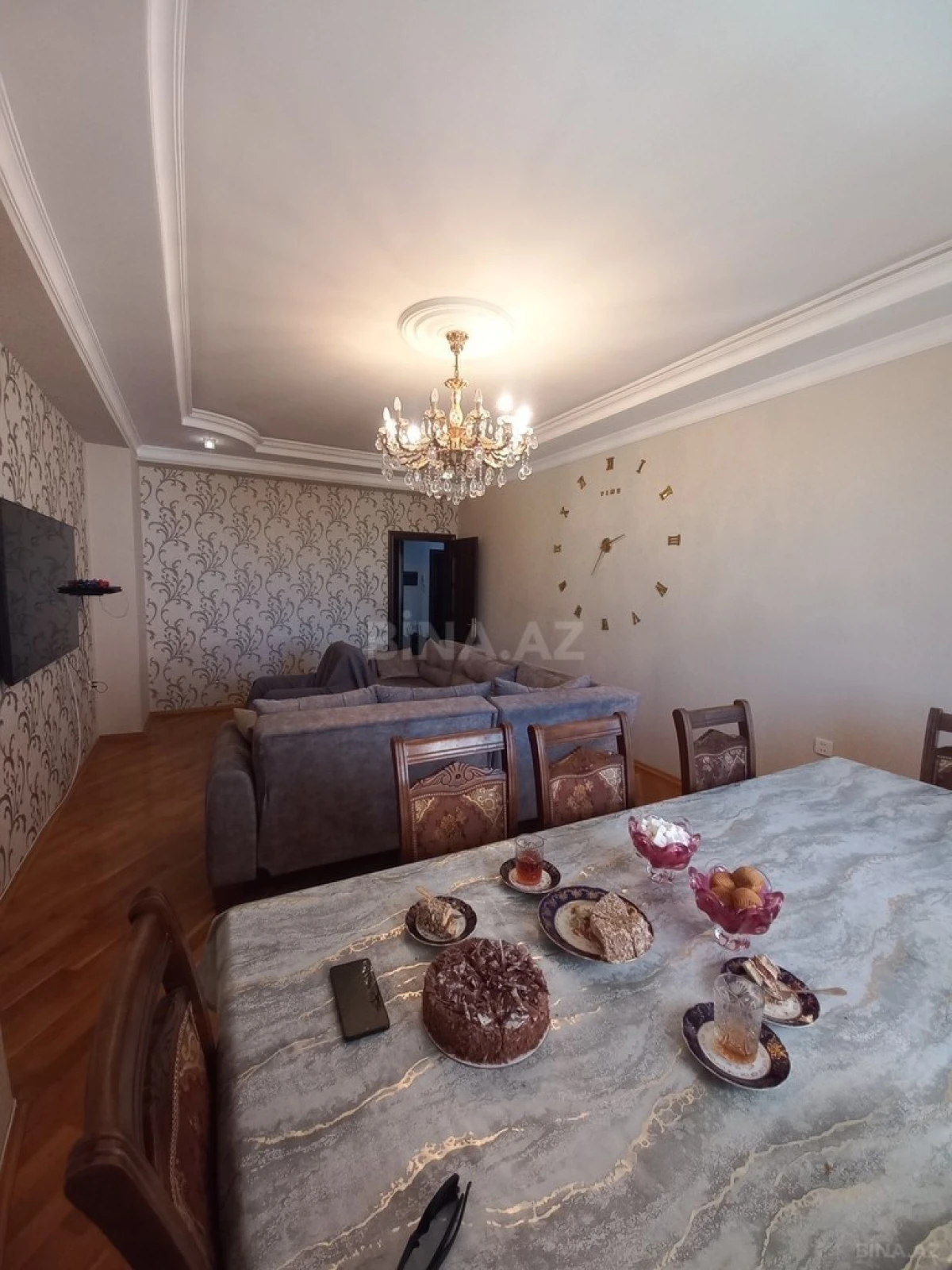 Satılır 3 otaqlı mənzil 120 m²