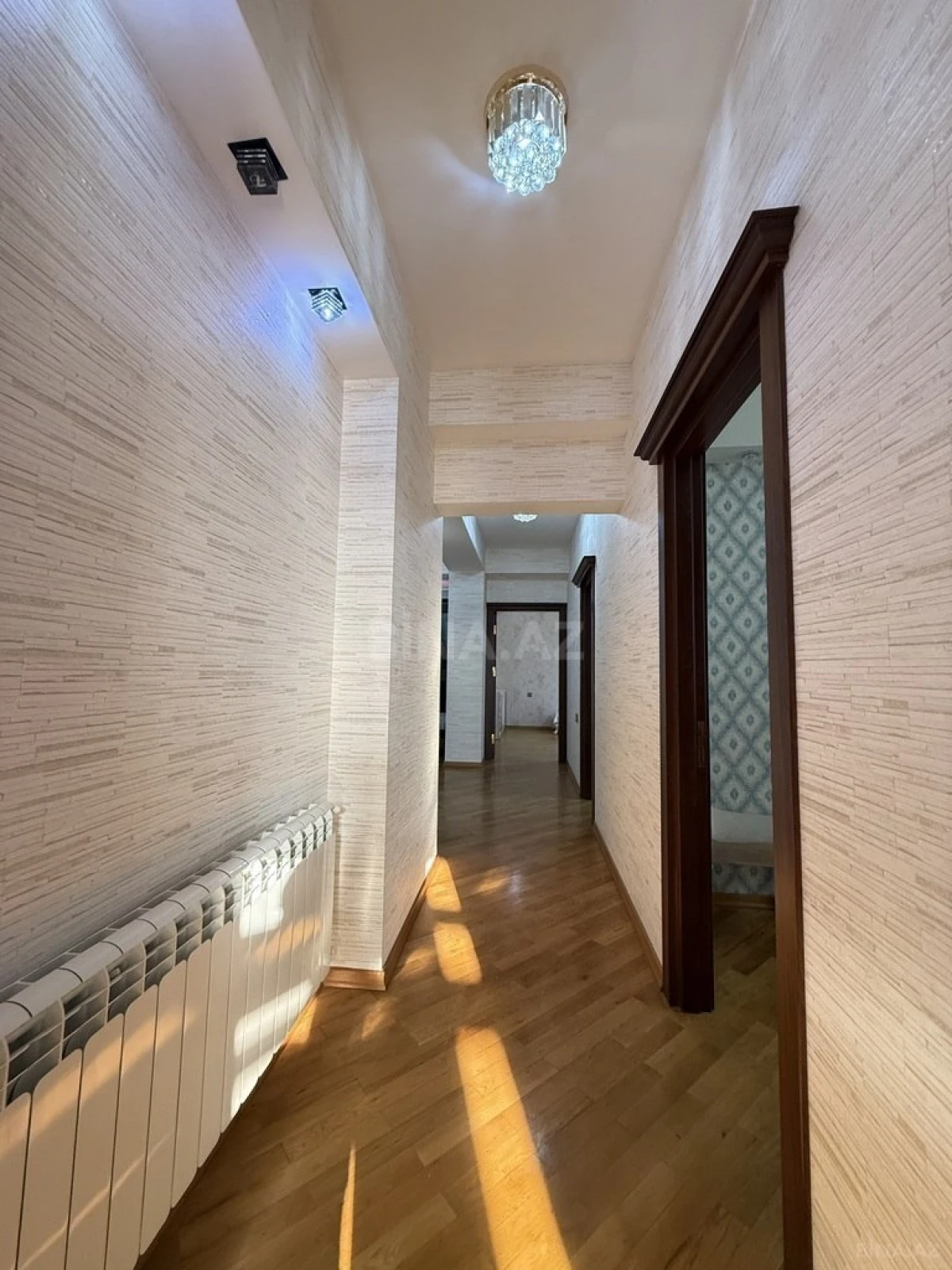 Kirayə verilir 3 otaqlı mənzil 130 m²