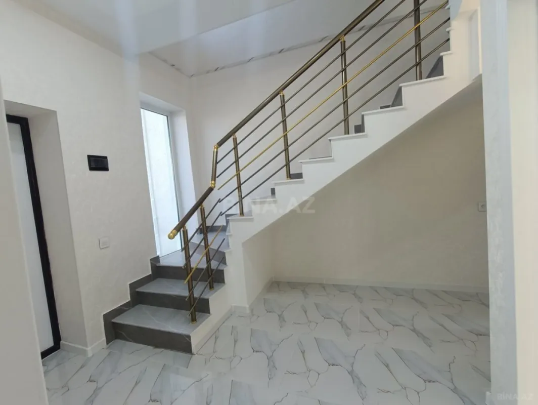 Satılır 4 otaqlı həyət evi 124 m²