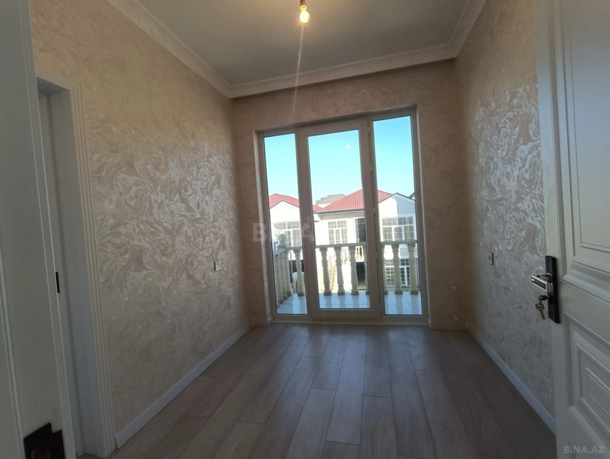 Satılır 4 otaqlı həyət evi 124 m²
