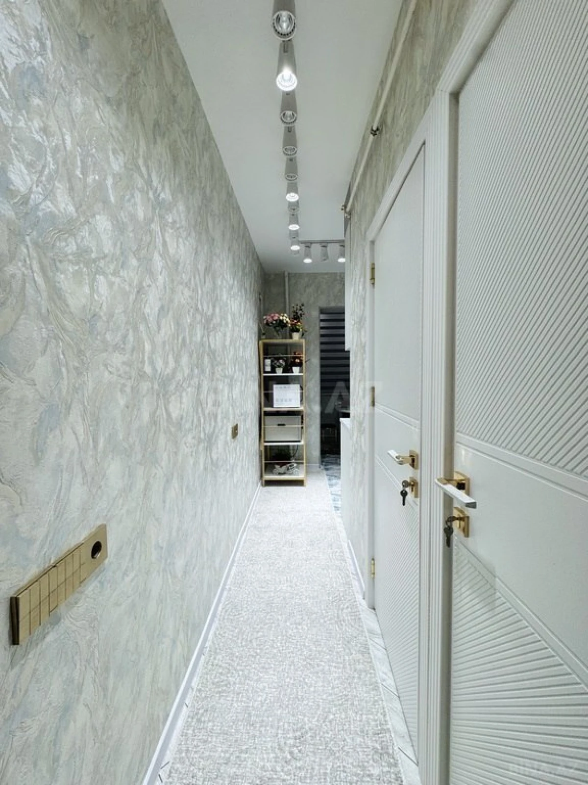 Satılır 2 otaqlı mənzil 65 m²