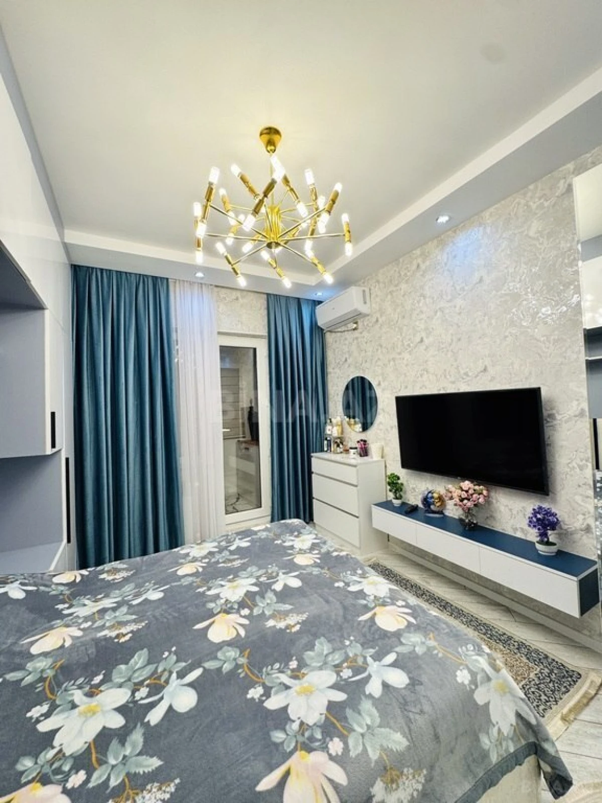 Satılır 2 otaqlı mənzil 65 m²