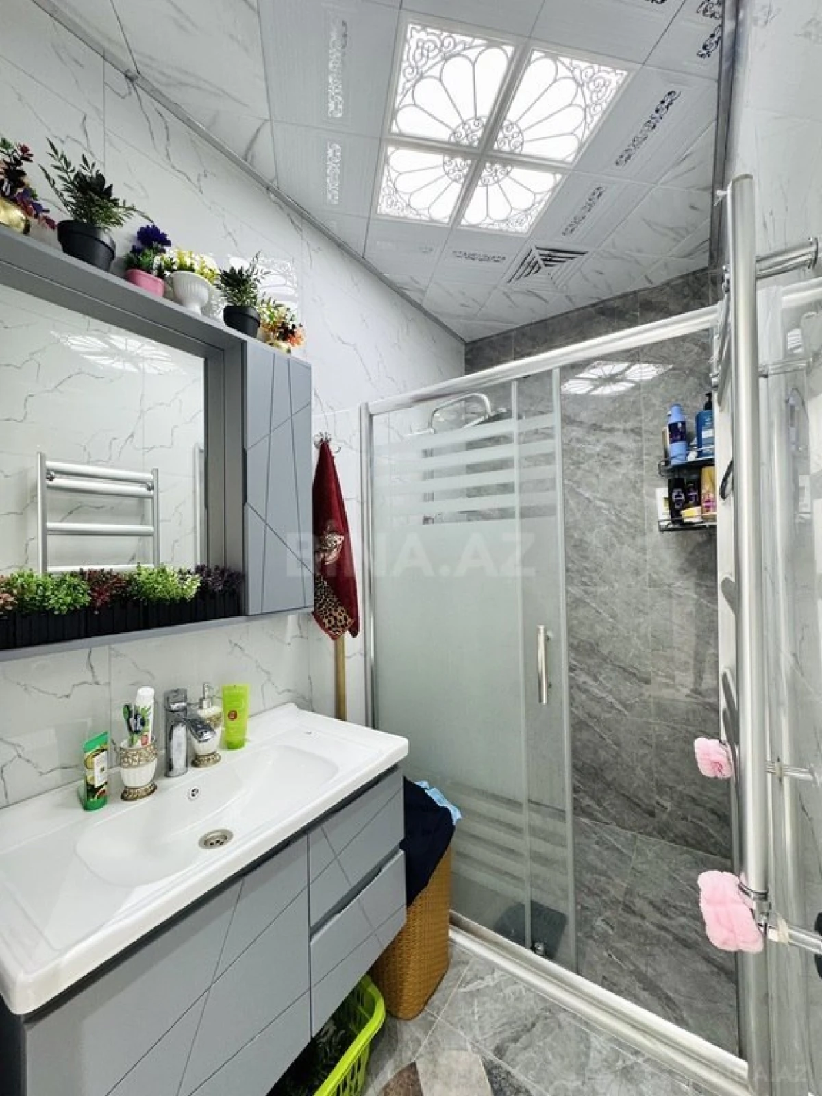 Satılır 2 otaqlı mənzil 65 m²