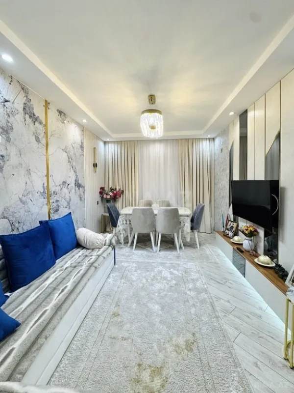 Satılır 2 otaqlı mənzil 65 m²