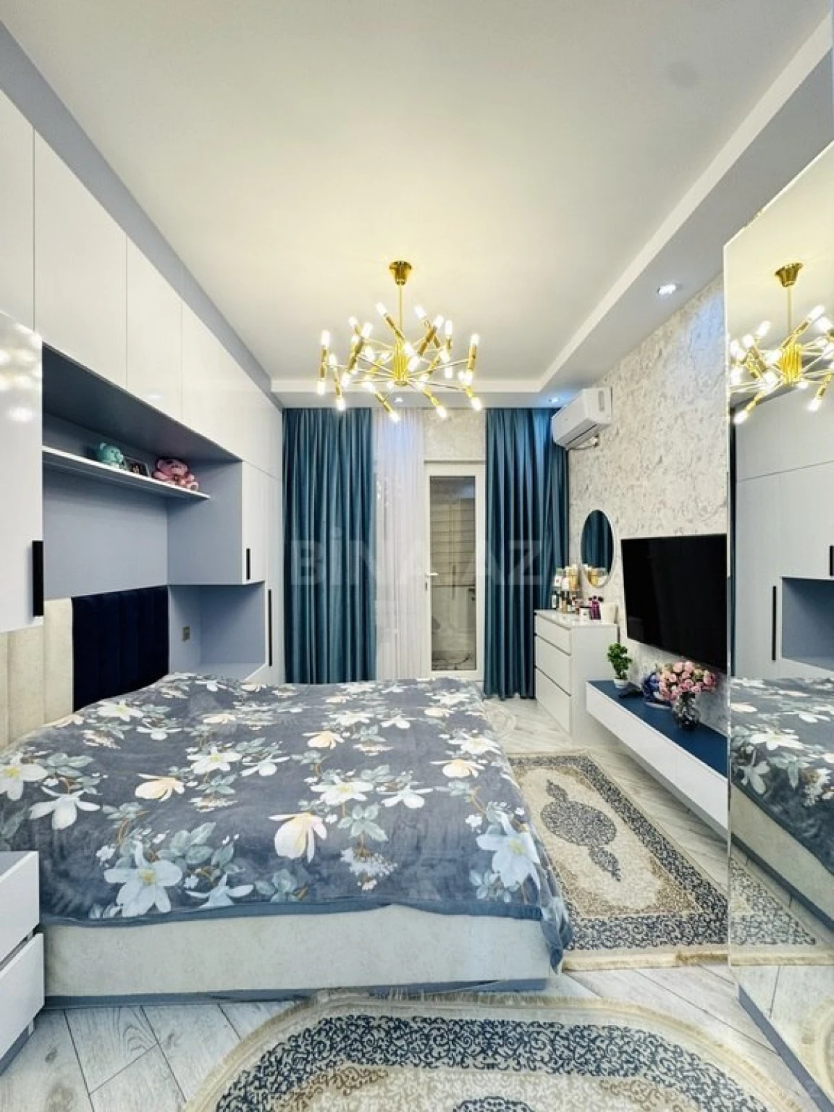 Satılır 2 otaqlı mənzil 65 m²