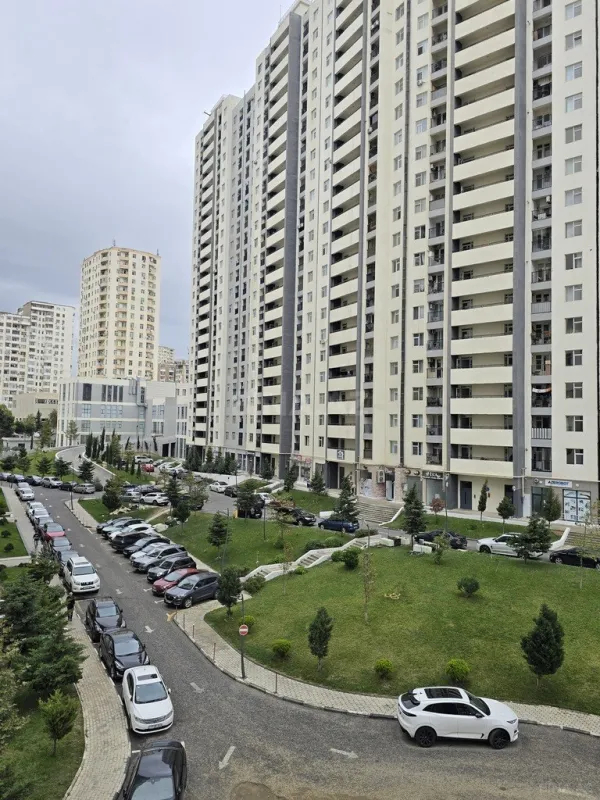 Satılır 3 otaqlı mənzil 96 m²