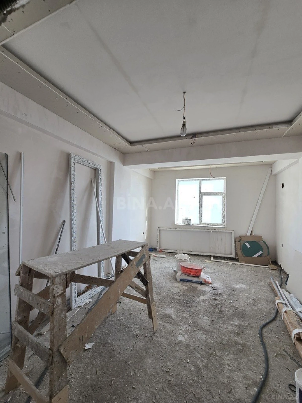 Satılır 3 otaqlı mənzil 96 m²