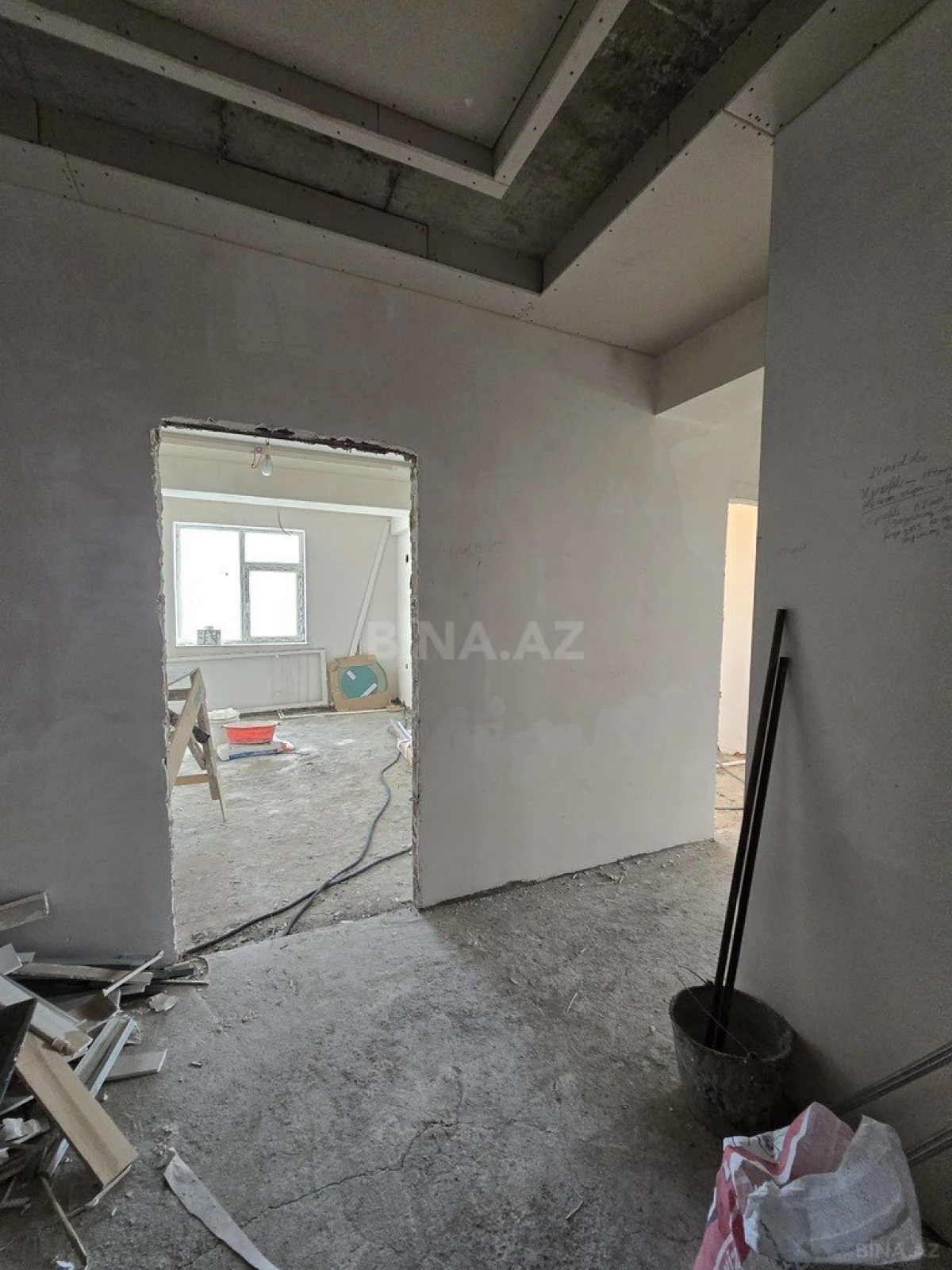 Satılır 3 otaqlı mənzil 96 m²