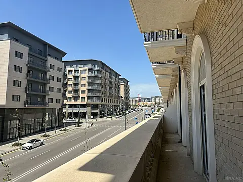 Satılır 3 otaqlı mənzil 106 m²