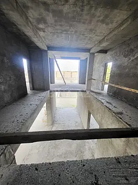 Satılır 8 otaqlı həyət evi 500 m²