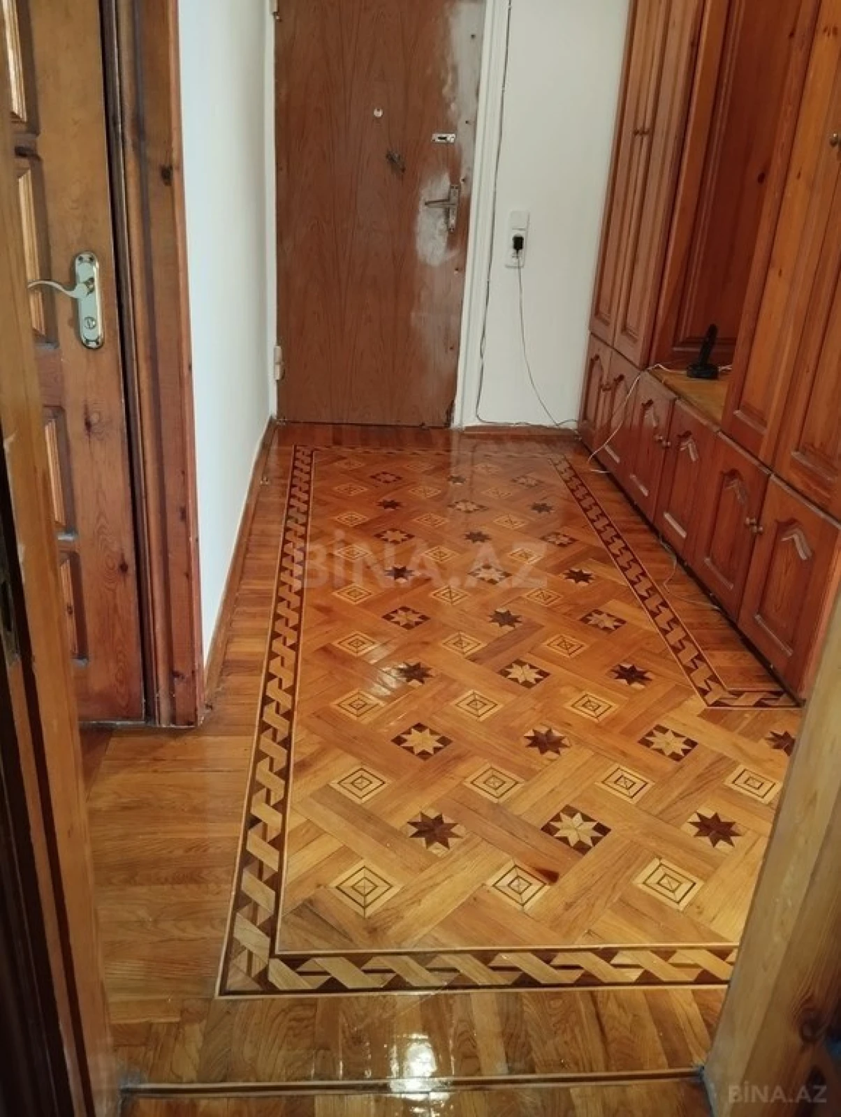 Satılır 3 otaqlı mənzil 75 m²