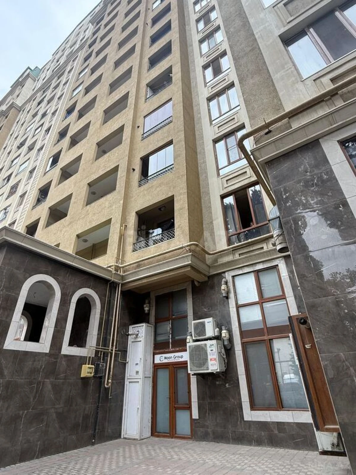 Satılır obyekt 115 m²