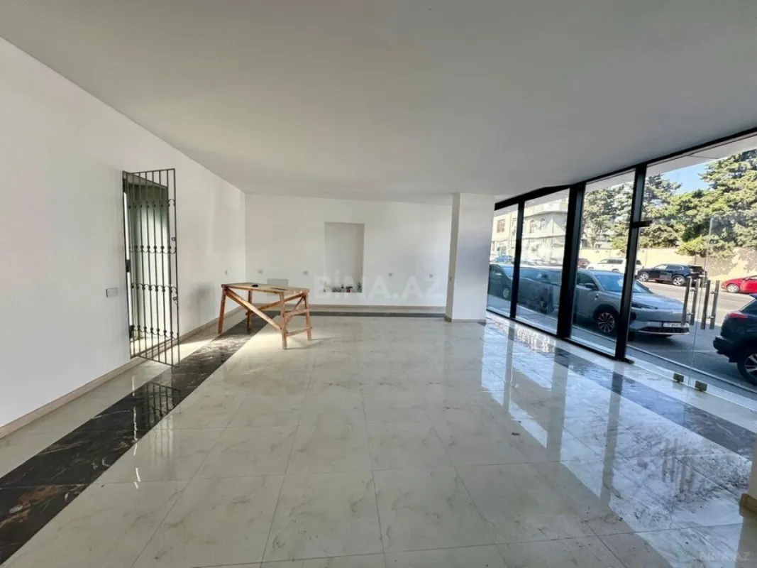 Satılır 2 otaqlı mənzil 180 m²
