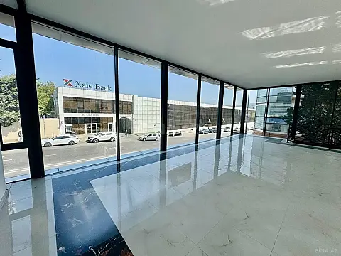 Satılır 2 otaqlı mənzil 180 m²