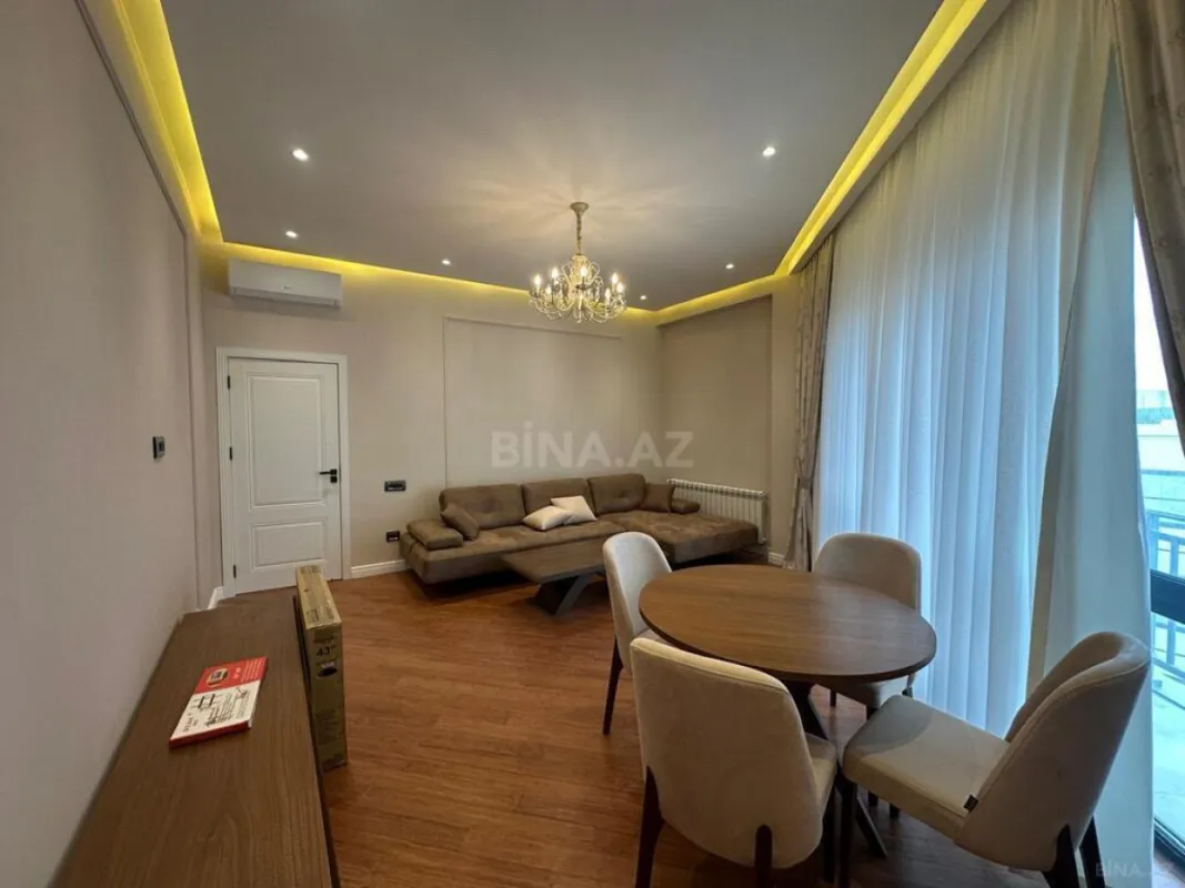 Kirayə verilir 3 otaqlı mənzil 130 m²