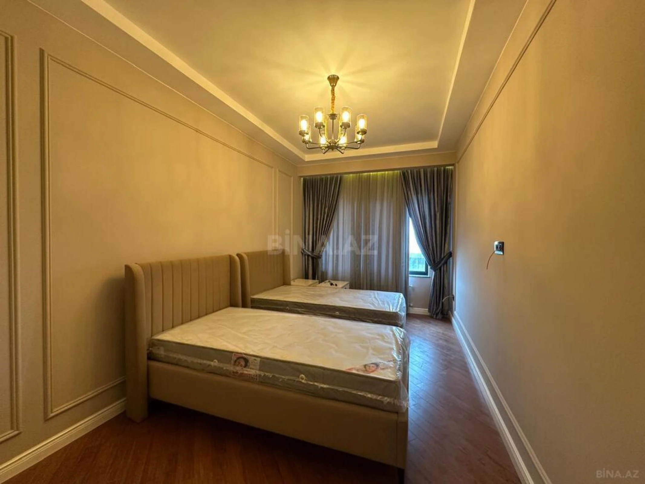 Kirayə verilir 3 otaqlı mənzil 130 m²