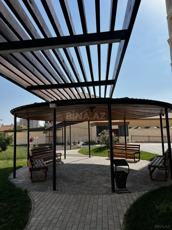 Satılır 4 otaqlı mənzil 165 m²