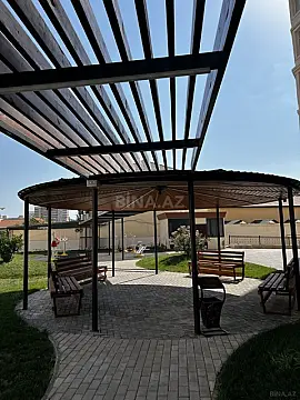 Satılır 4 otaqlı mənzil 165 m²