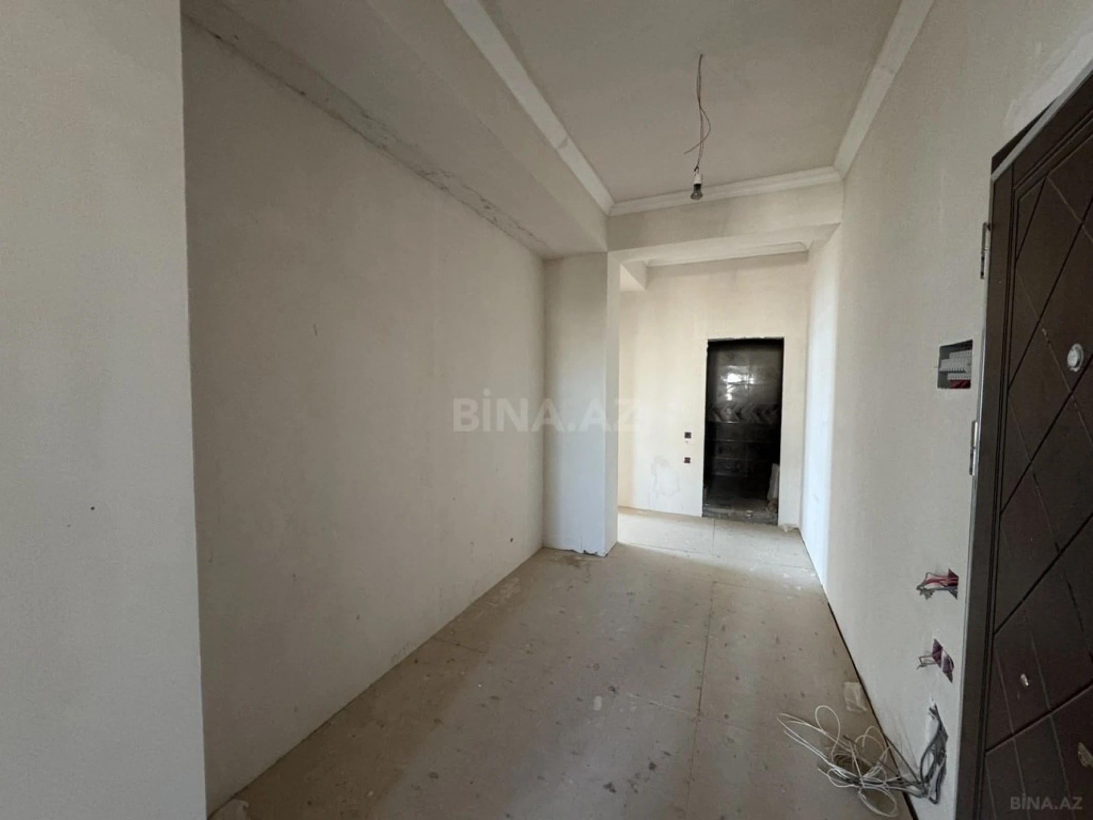 Satılır 4 otaqlı mənzil 165 m²
