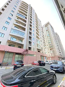 Kirayə verilir 4 otaqlı mənzil 220 m² — Bakı, Yasamal qəs. 4 otaq 220.00 m²