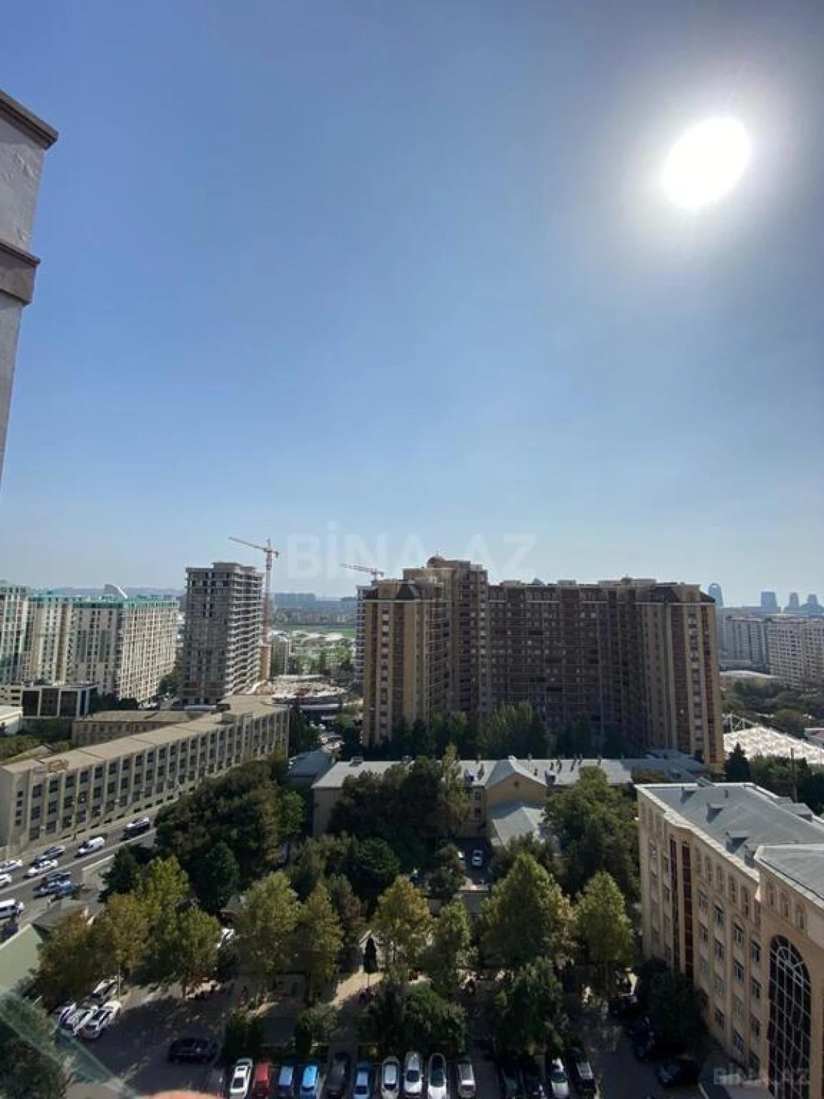 Kirayə verilir 4 otaqlı mənzil 220 m²
