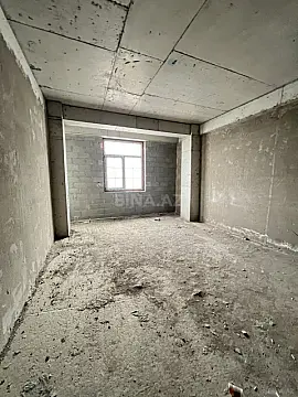 Satılır 4 otaqlı mənzil 173 m²