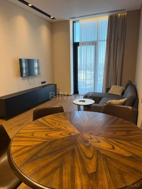 Satılır 2 otaqlı mənzil 74 m²