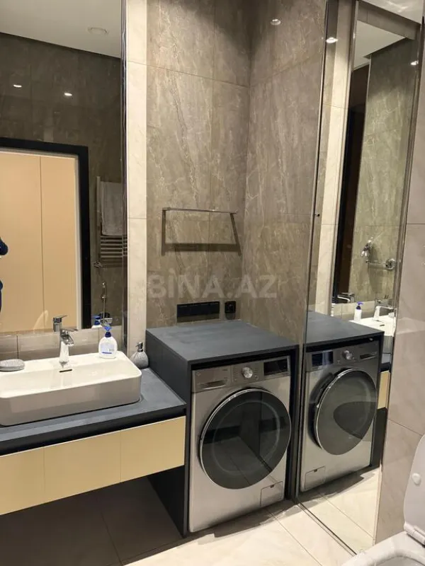 Satılır 2 otaqlı mənzil 74 m²