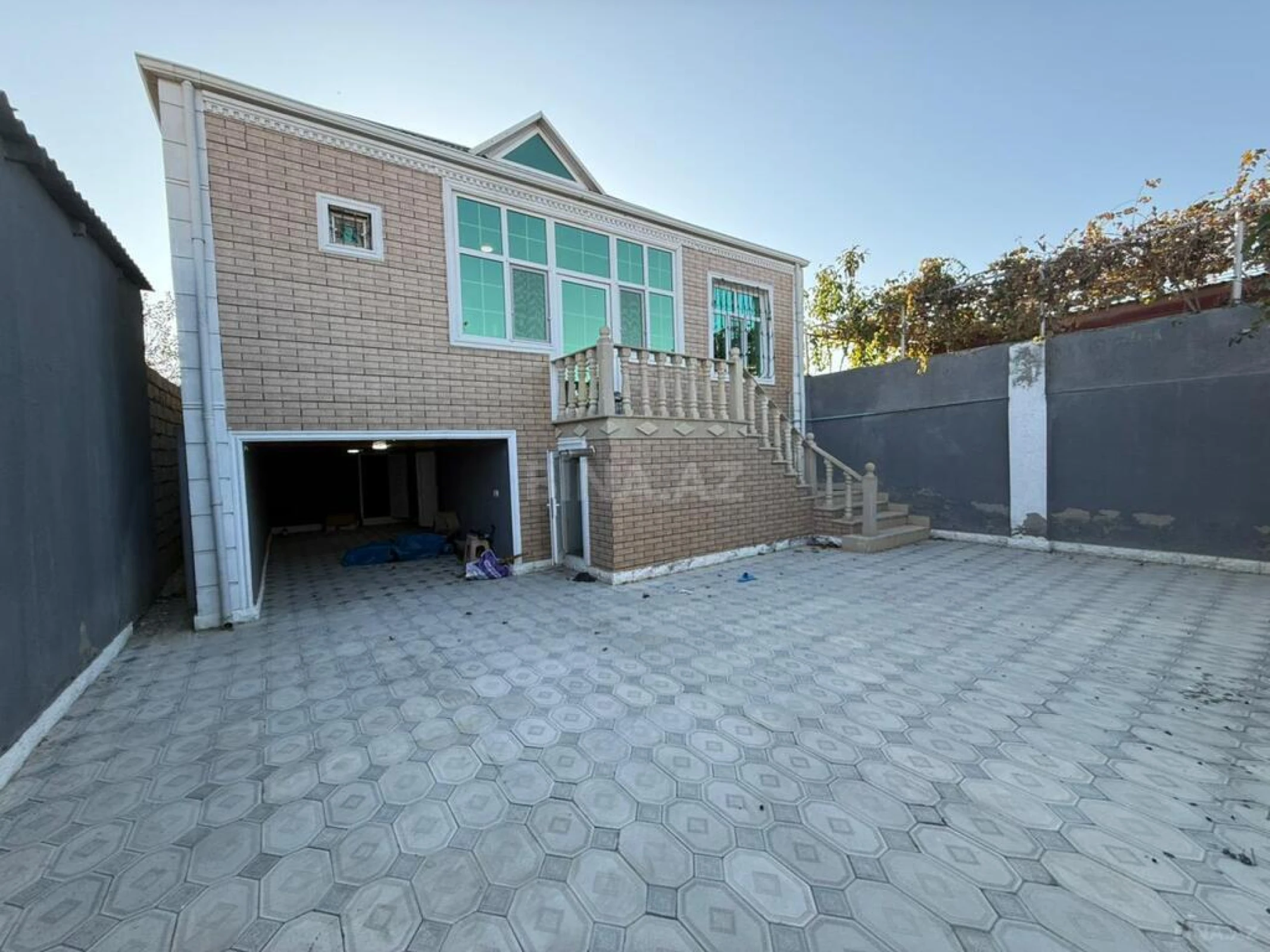 Satılır 4 otaqlı həyət evi 130 m²