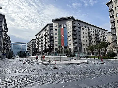 Satılır 2 otaqlı mənzil 98 m²