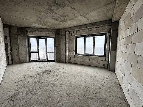 Satılır 2 otaqlı mənzil 98 m²