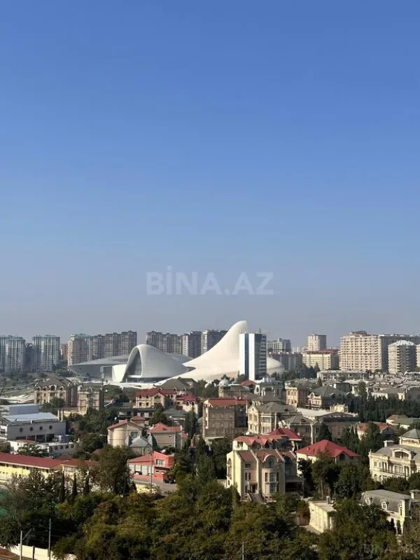 Kirayə verilir 5 otaqlı ofis 260 m²