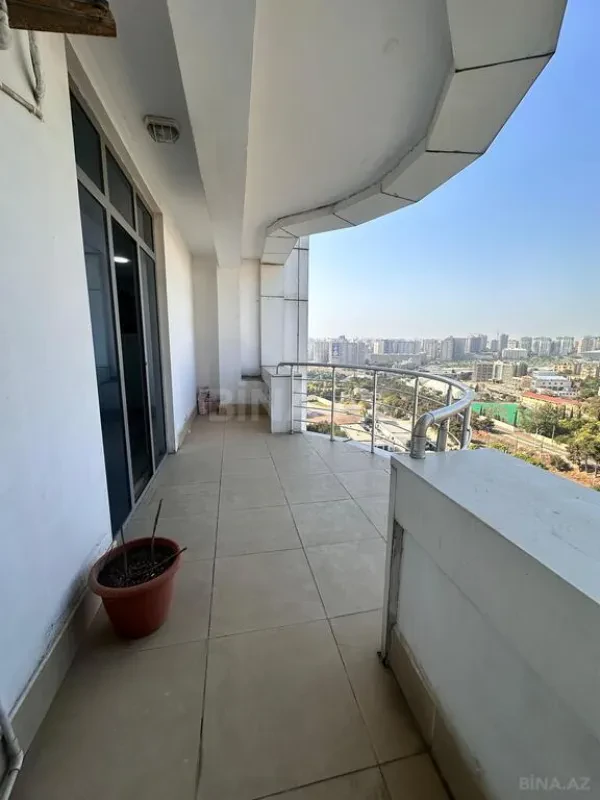Kirayə verilir 5 otaqlı ofis 260 m²