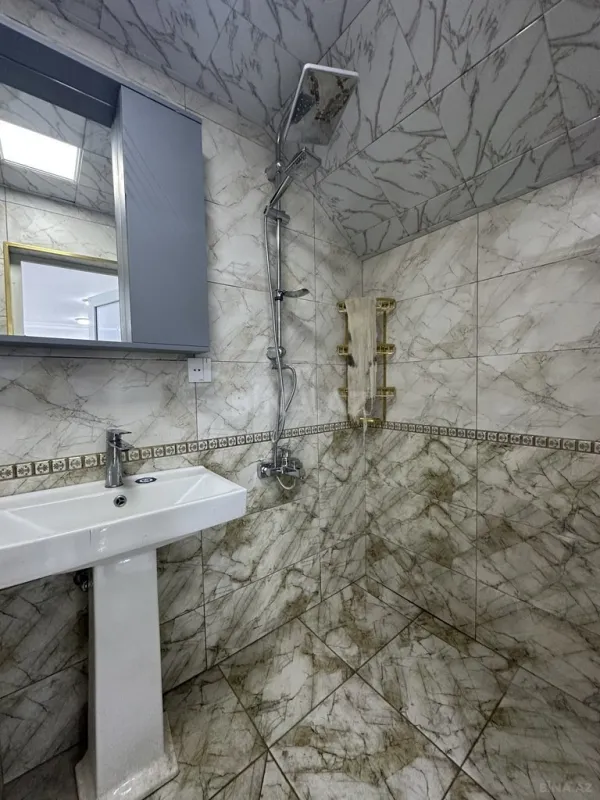 Satılır obyekt 130 m²