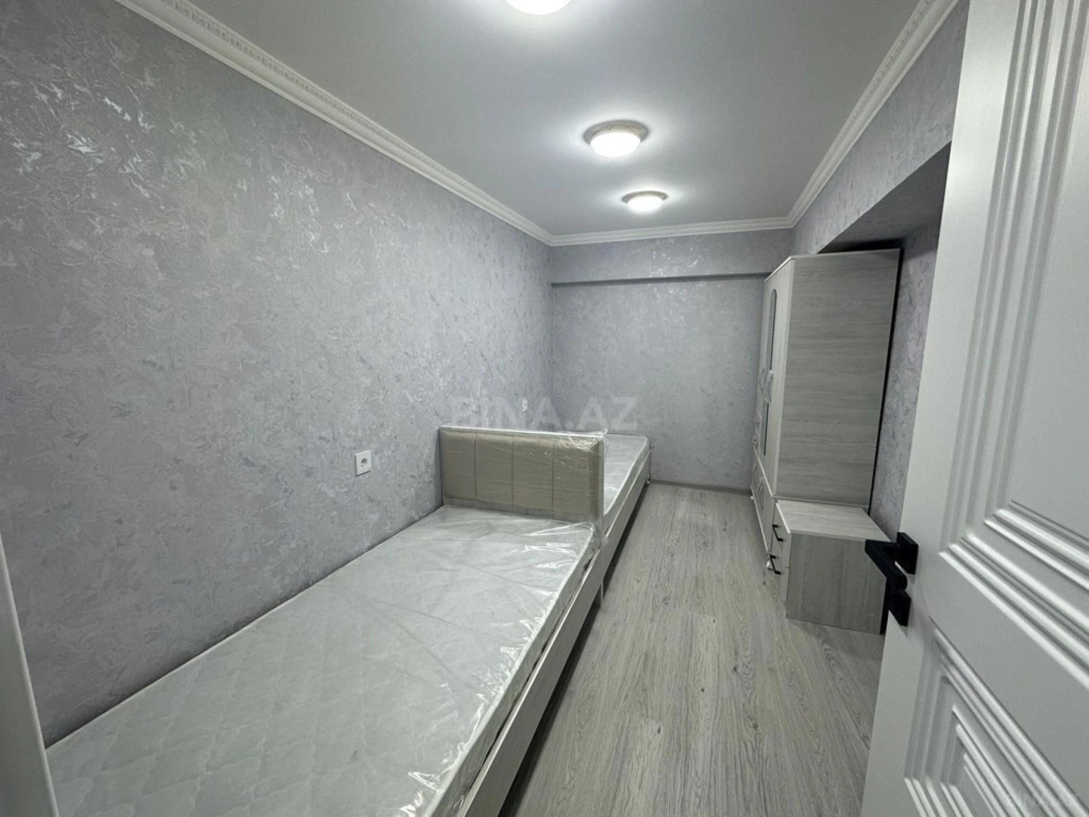 Satılır obyekt 130 m²