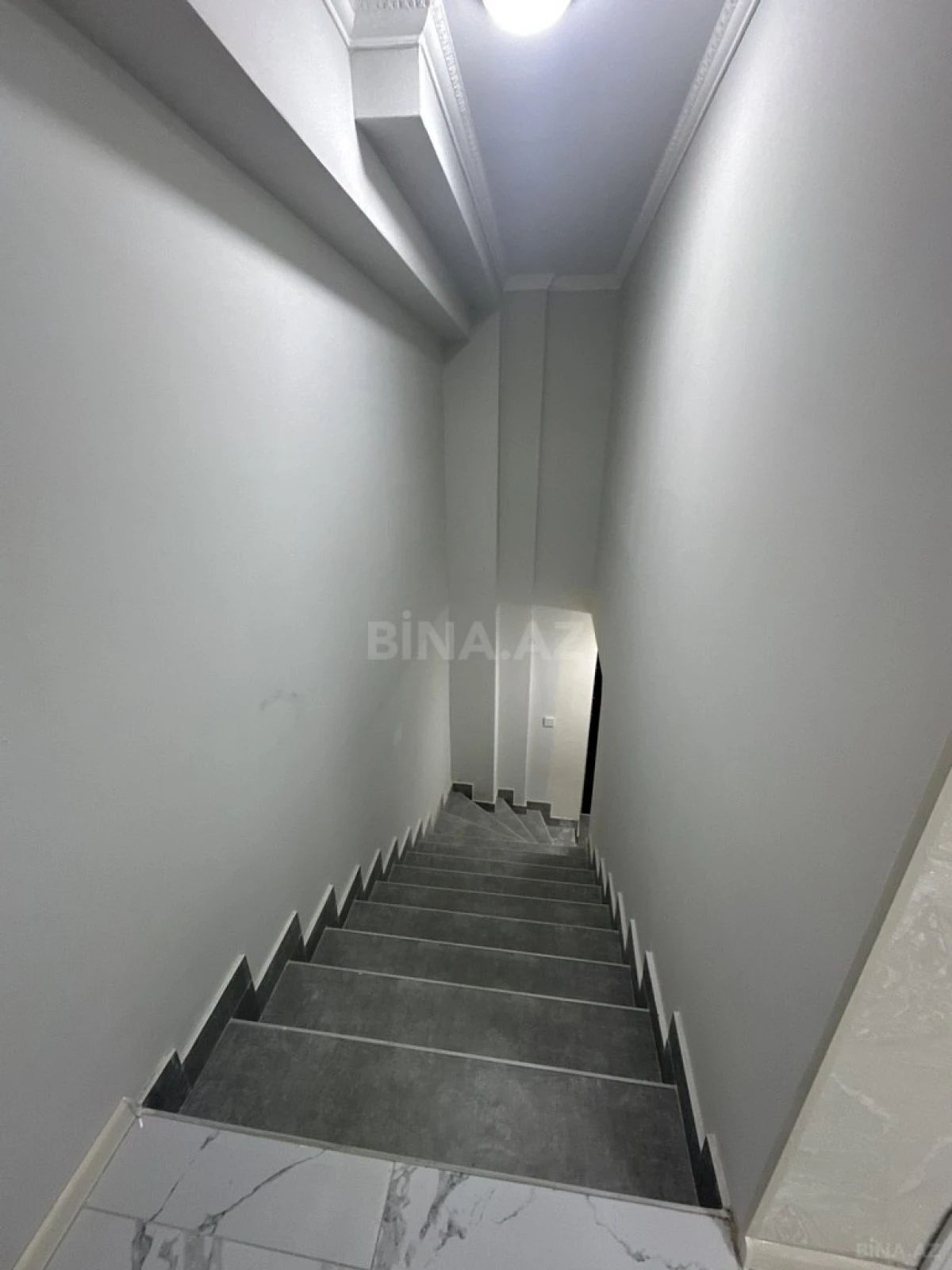 Satılır obyekt 130 m²