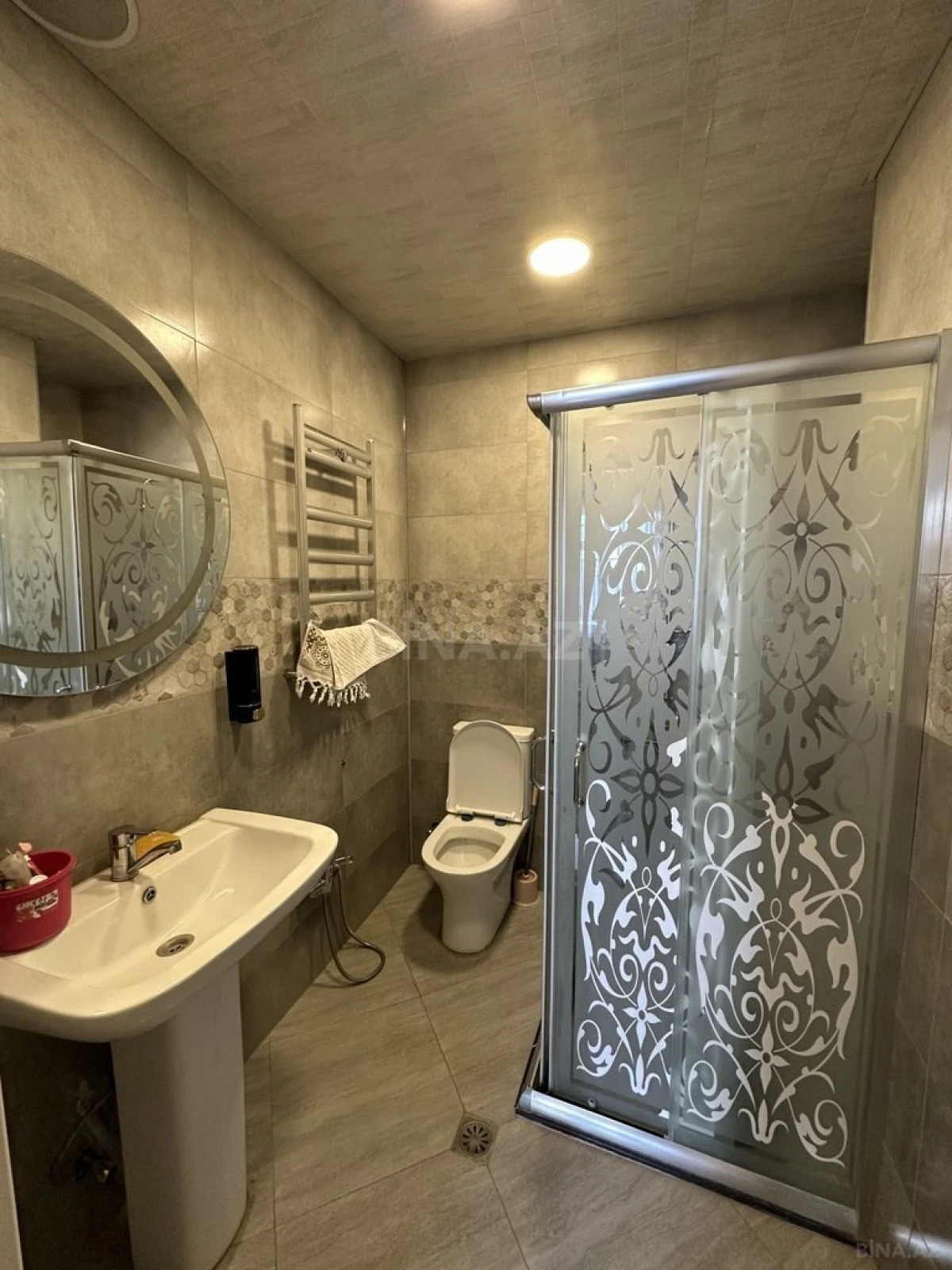 Satılır 4 otaqlı mənzil 148 m²