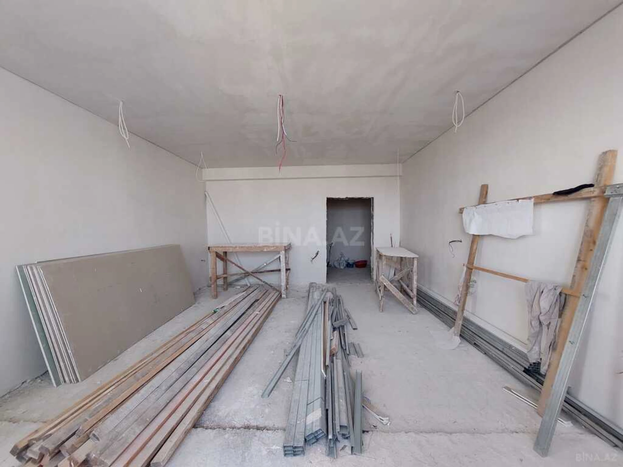 Satılır 3 otaqlı mənzil 154 m²