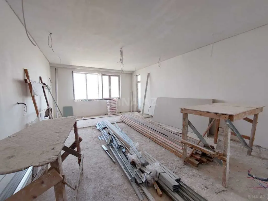 Satılır 3 otaqlı mənzil 154 m²