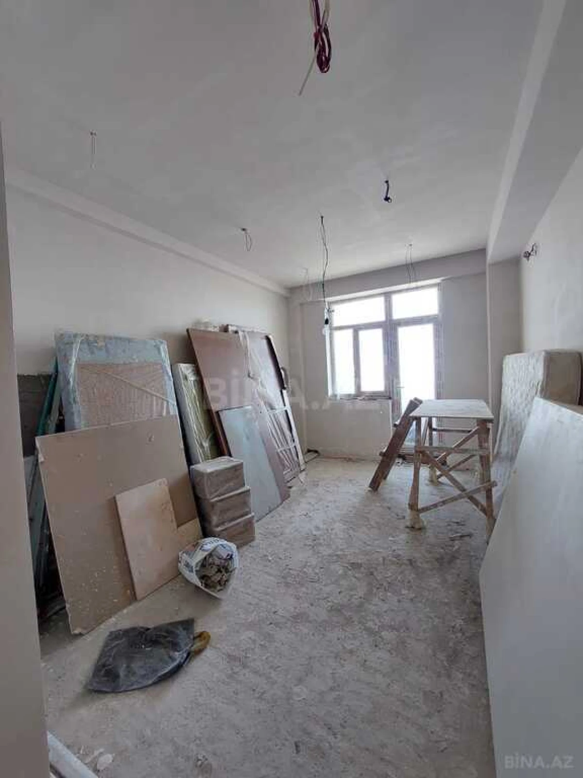 Satılır 3 otaqlı mənzil 154 m²