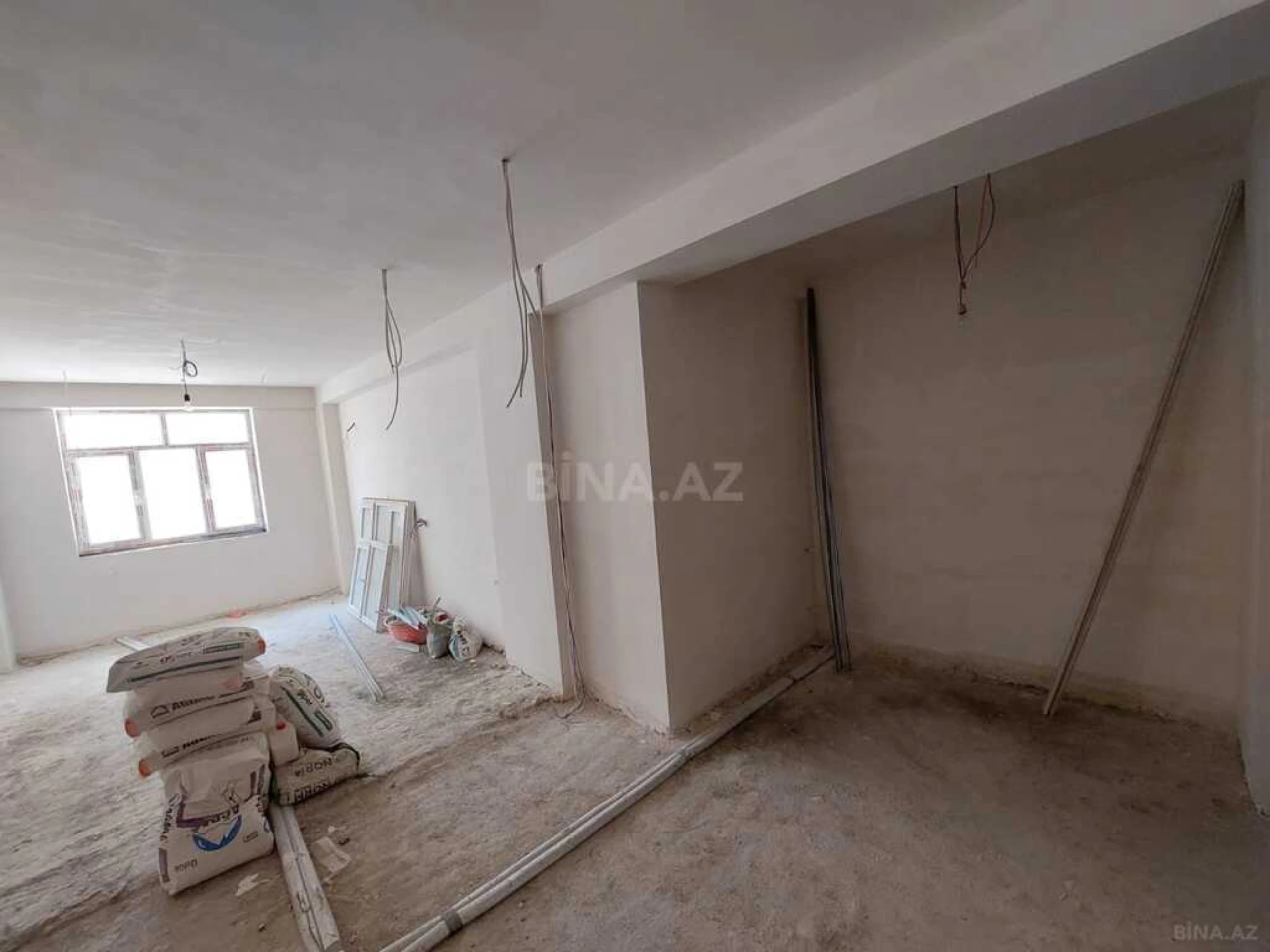 Satılır 3 otaqlı mənzil 154 m²