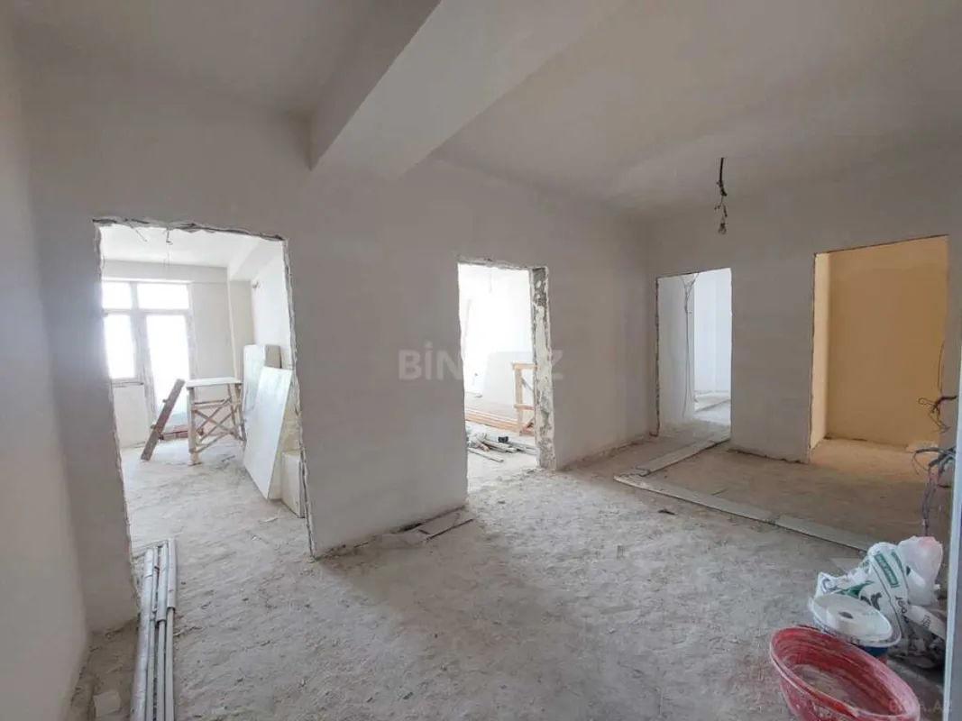 Satılır 3 otaqlı mənzil 154 m²