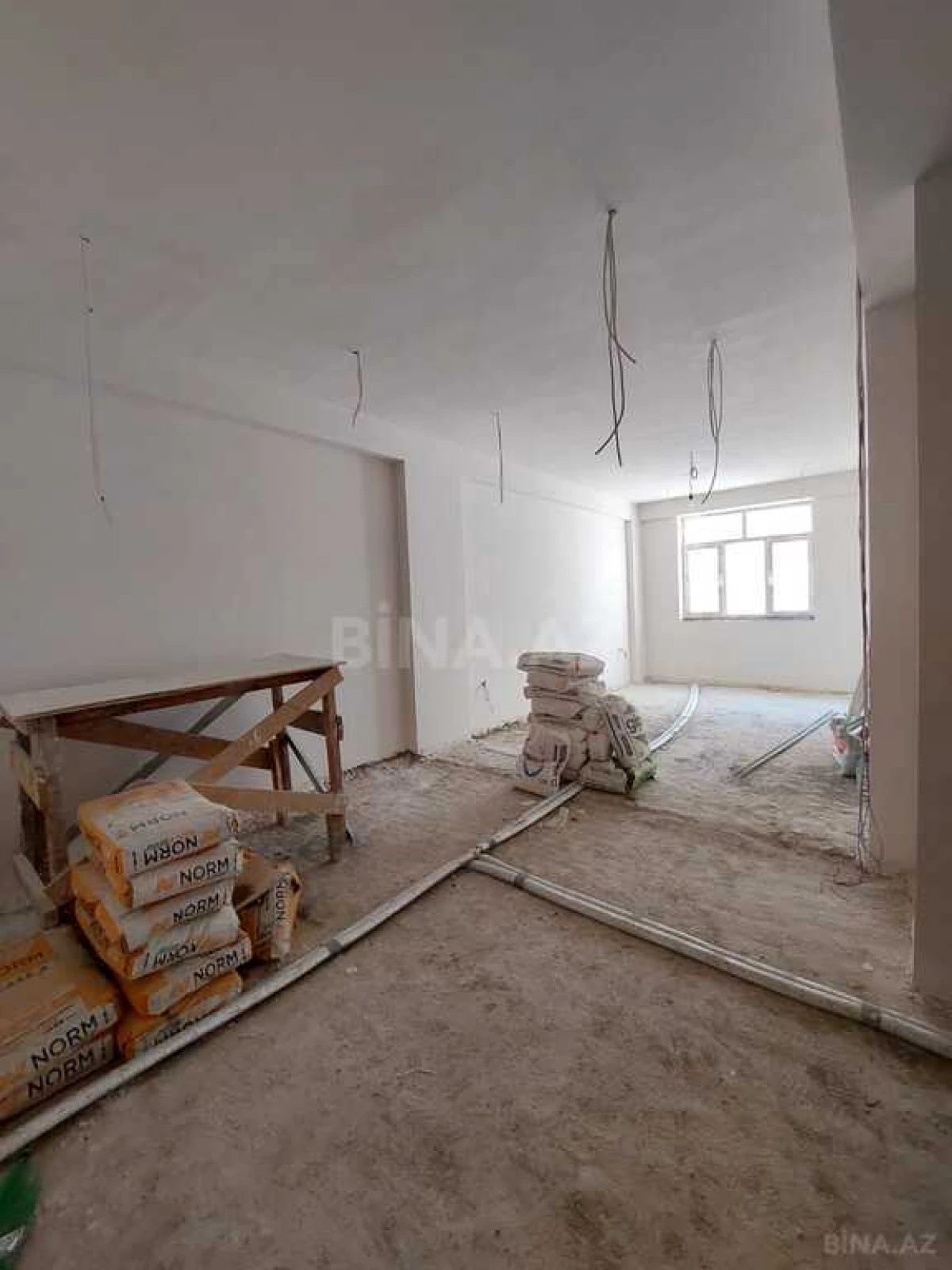 Satılır 3 otaqlı mənzil 154 m²