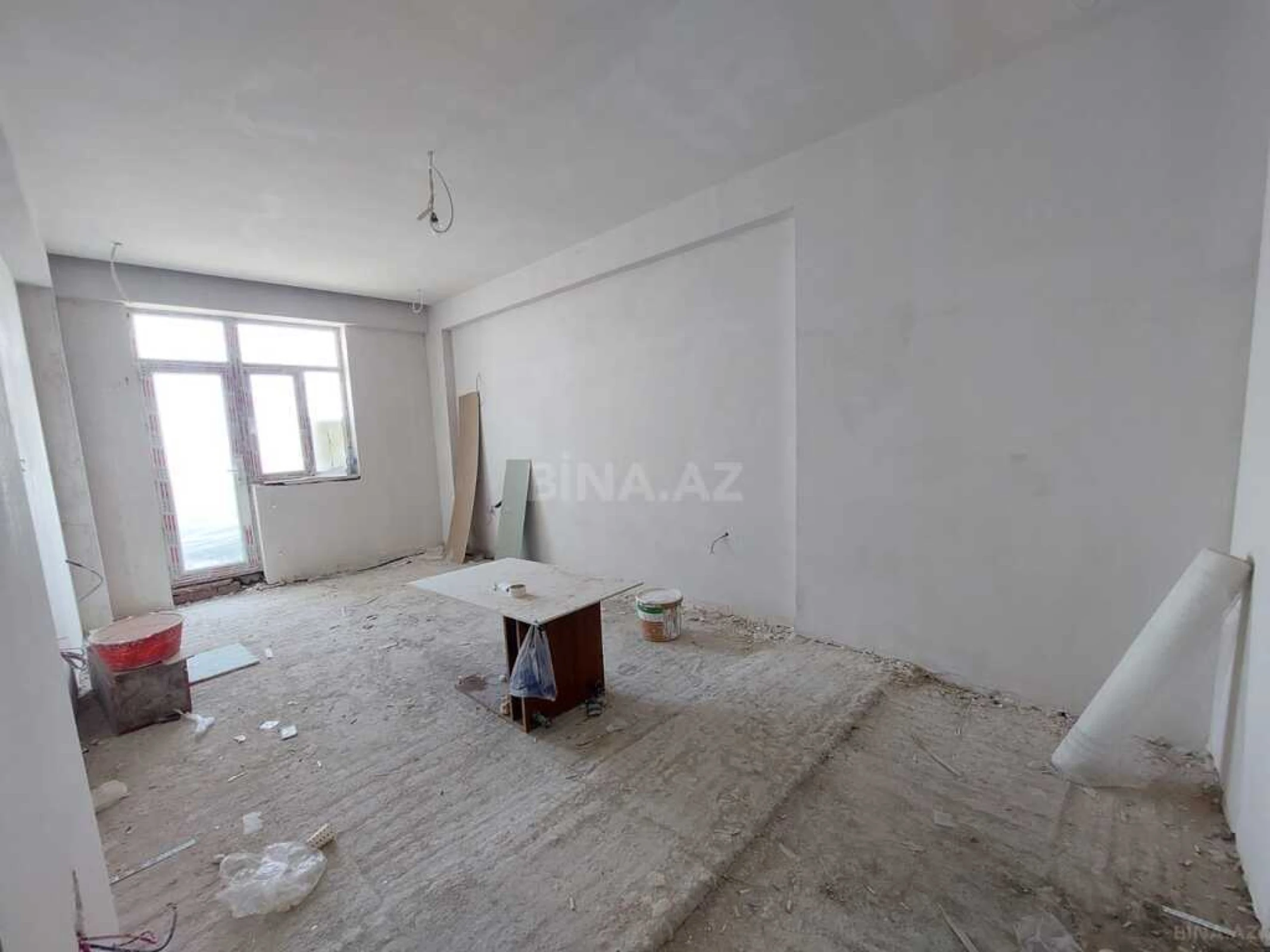 Satılır 3 otaqlı mənzil 154 m²