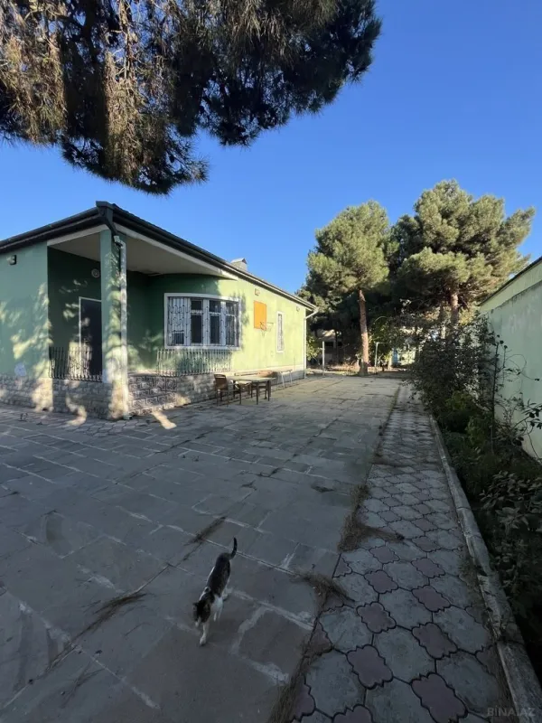 Satılır 7 otaqlı həyət evi 200 m²