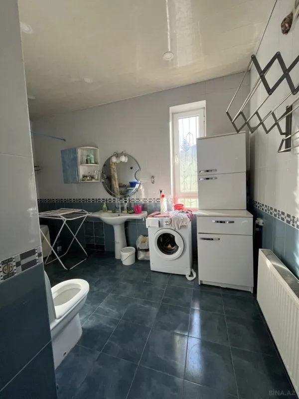 Satılır 7 otaqlı həyət evi 200 m²